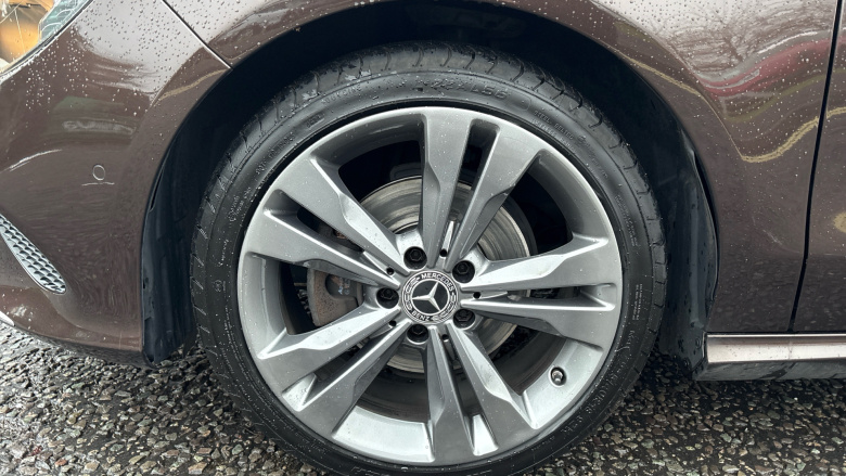 Mercedes-Benz CLA 200d Sport 5dr Tip Auto Diesel Estate